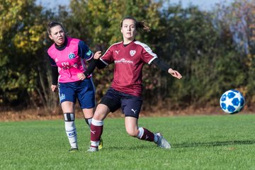 Bild 42 - B-Juniorinnen Halstenbek-Rellingen - Hamburger SV 2 : Ergebnis: 3:8